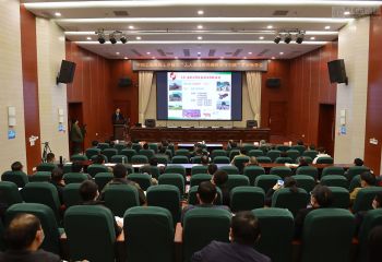羅錫文院士應(yīng)南昌縣委組織部陳奇勇部長(zhǎng)邀請(qǐng)來昌做“無人農(nóng)場(chǎng)的關(guān)鍵技術(shù)與實(shí)踐”學(xué)術(shù)報(bào)告